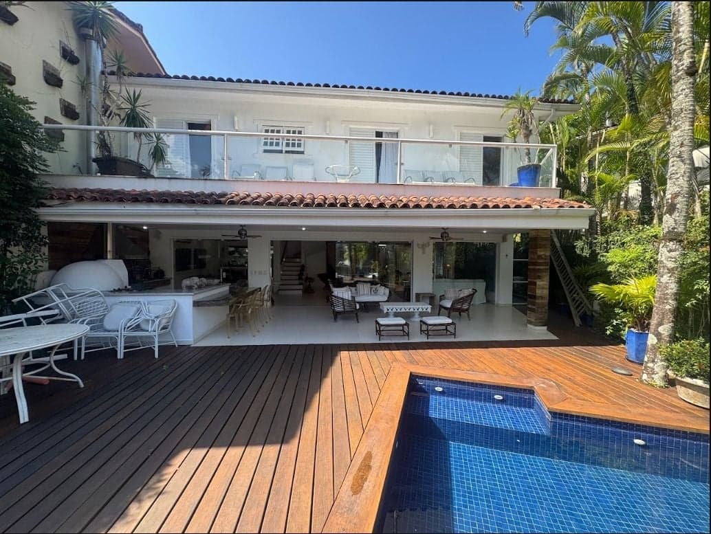 Exclusivity in Angra with Leisure and Privacy to Match Your Style